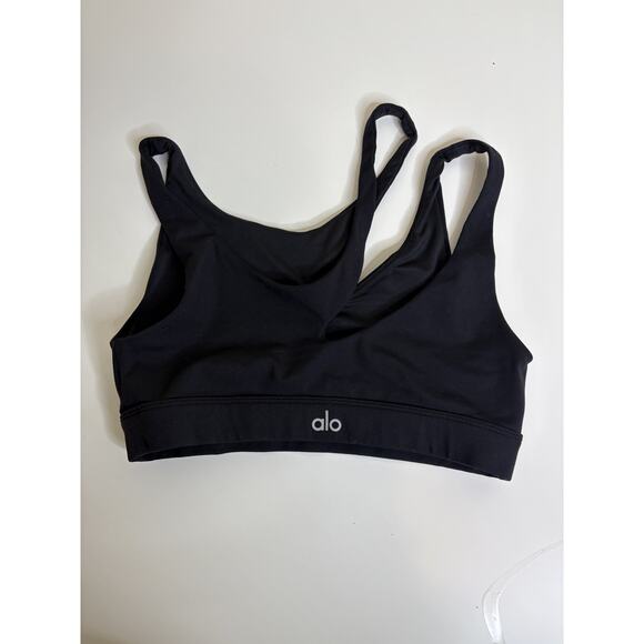 ALO Other - Alo Yoga Sports Bra Size XSmall - Used - Black